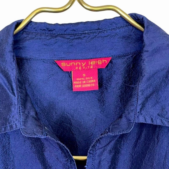 🌈Sunny Leigh Royal Blue Silk Cropped Button Up - Picture 5 of 5